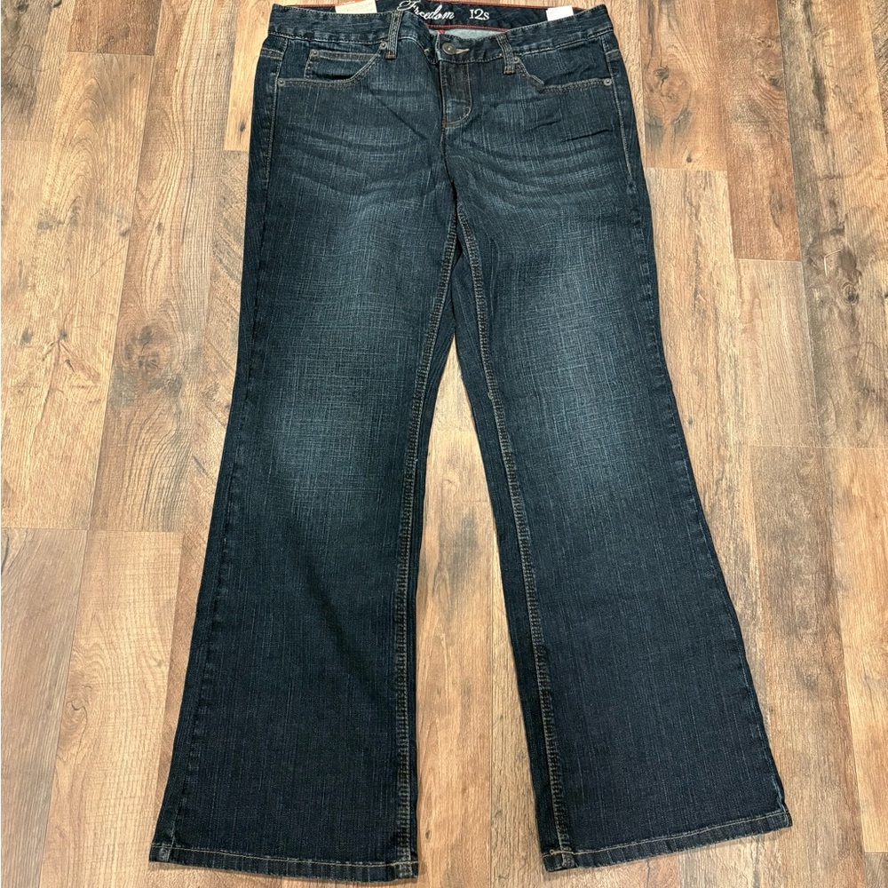 Tommy Hilfiger Freedom Women's Dark Blue Wash high-rise boot cut Jeans size 12S